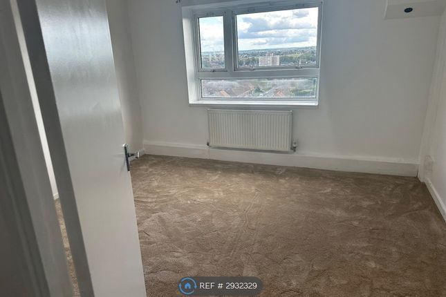 Flat, Orchard House Northend Road, Erith photo 3