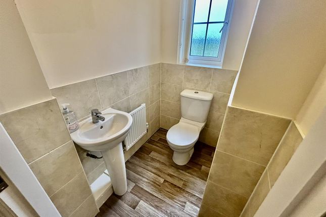 2, Rhes Brickyard Row, Llanelli photo 3