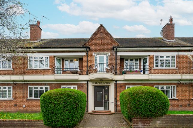 Studio flat on Flat 10, Jerrold Lodge, Commondale, London, £300,000