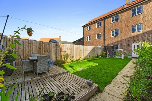 Thumbnail Town house for sale in Badger Close, Needham Market, Ipswich