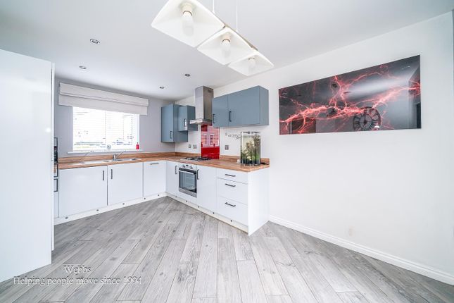 104, Northumberland Way, Walsall photo 3