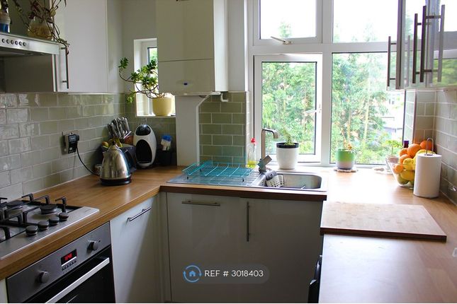 Porch Way, Whetstone, London photo 3