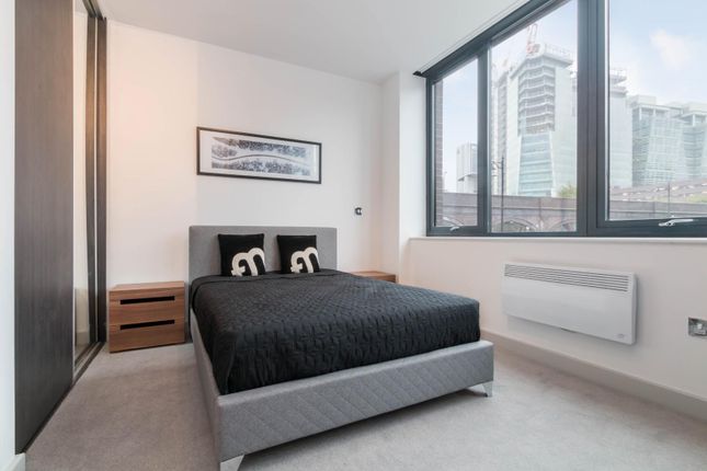 Flat to rent in St James' Court, Lionel Street