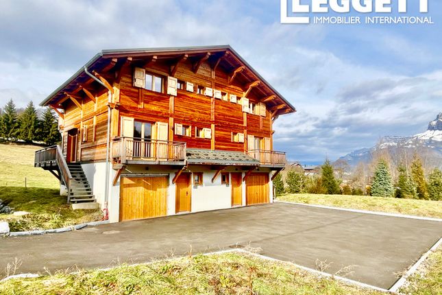 Thumbnail Villa for sale in Combloux, Haute-Savoie, Auvergne-Rhône-Alpes