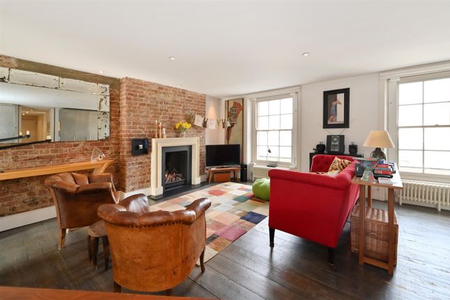 Flat for sale in Holland Park Avenue, London