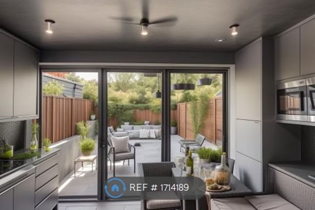 Thumbnail Terraced house to rent in Regal Close, London