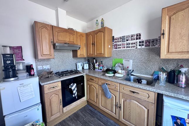 Copy of 261 Queens Park Road, Brighton photo 2