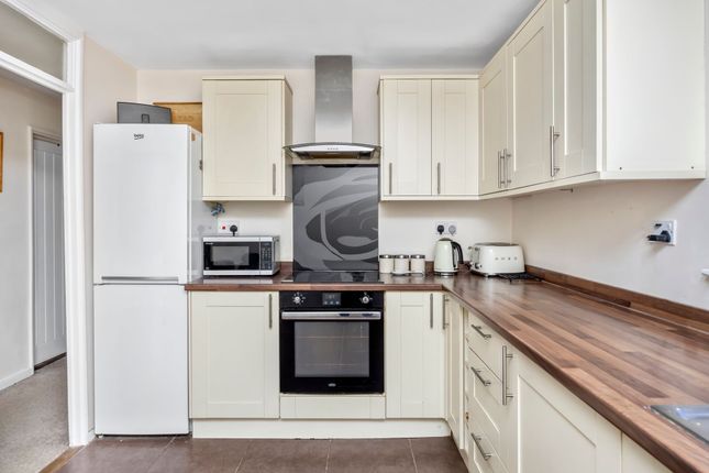 Flat for sale in The Grattons, Slinfold