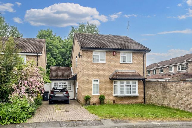 Detached house to rent in Chadderton Close, Leicester