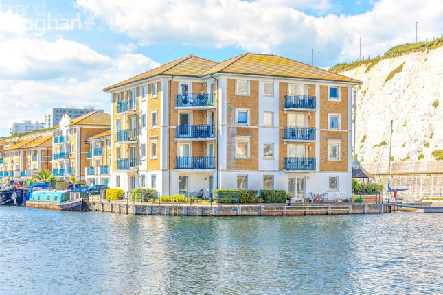 Find 2 Bedroom Flats And Apartments For Sale In Brighton Marina Village Zoopla