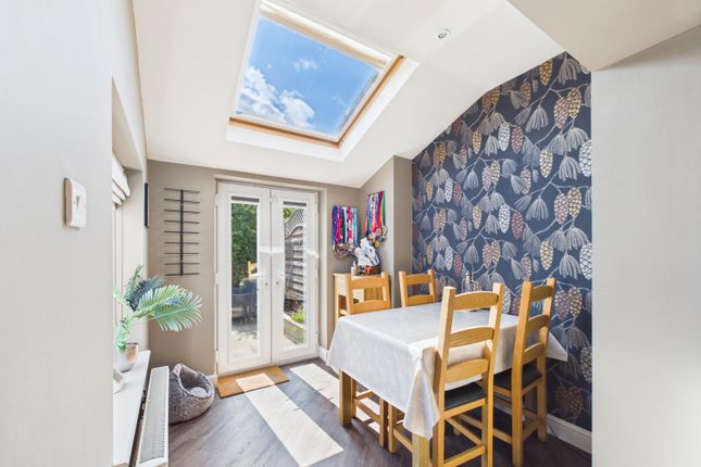 58, Barnes Avenue, Dronfield photo 4