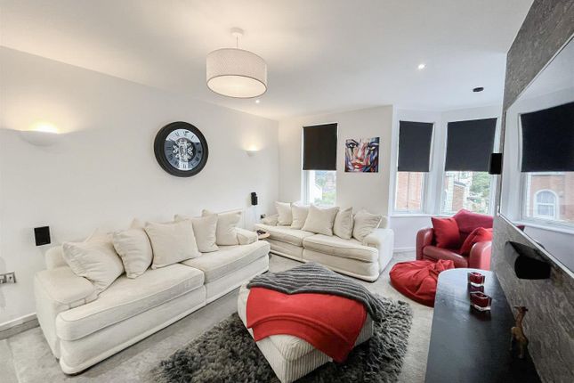 F2, 44, Mount Pleasant Road, Hastings. photo 2