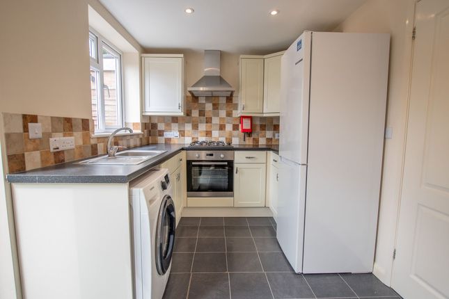 9a Vernon Way, Guildford photo 4