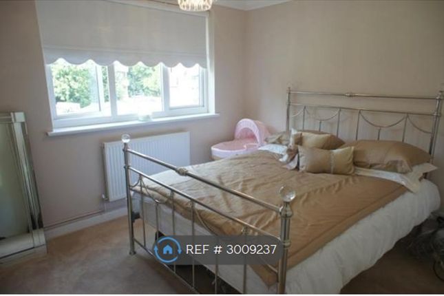 Huxley House, Hurst Lane, Abbey Wood, South East London photo 5