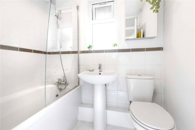 Flat for sale in Swanscombe Road, London