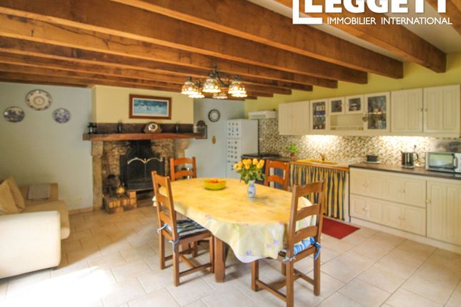 Villa for sale in Vernoux-En-Gâtine, Deux-Sèvres, Nouvelle-Aquitaine