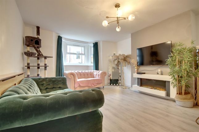 Flat for sale in Shaftesbury Road, Southsea