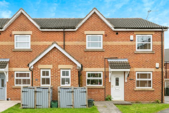 Thumbnail Flat for sale in Highfield Close, Dunscroft, Doncaster