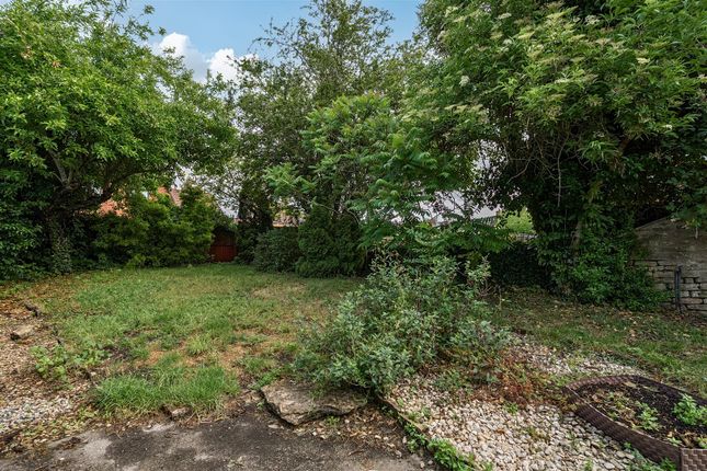 8, New Broughton Road, Melksham photo 3