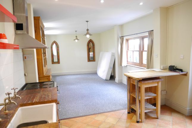 Cottage to rent in High Street, Stoke Ferry