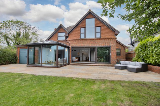 Thumbnail Country house for sale in Main Road, Longfield Hill, Longfield, Kent