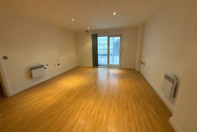 Apartment 503, X Q 7 Building,, Taylorson Street South, Greater Manchester photo 2