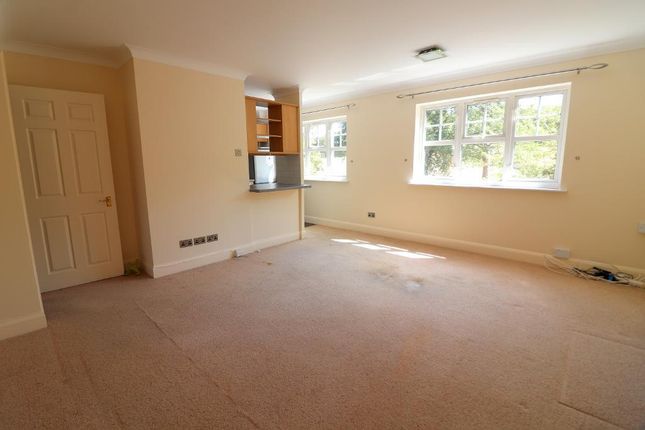 6 Garter Court, Knights Field, Old Bedford Road, Luton photo 4