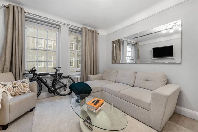 Ivor Court, London photo 4