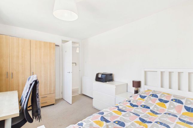 29, Fraser Avenue, St Andrews photo 4