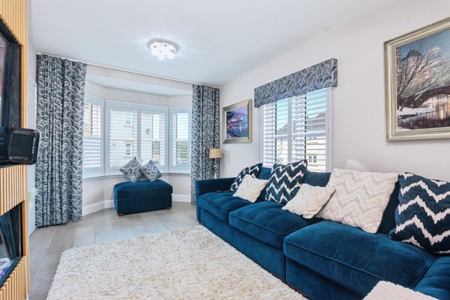 16, Duncolm View, Glasgow photo 4