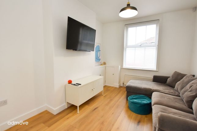 201 Thelwall Lane, Warrington photo 4