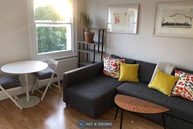 Flat to rent in Windsor Road, London