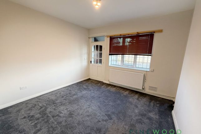 19 Welbeck Road, Chesterfield photo 3