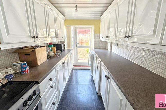 21, Monks Vale Grove, Barrow-in-Furness photo 3
