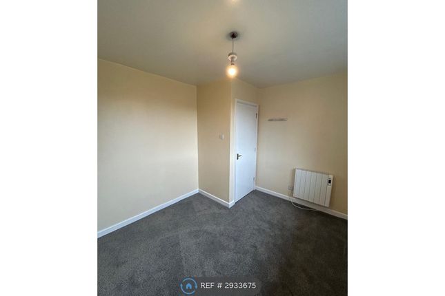 Flat, Ebdon Road, Weston-Super-Mare photo 4