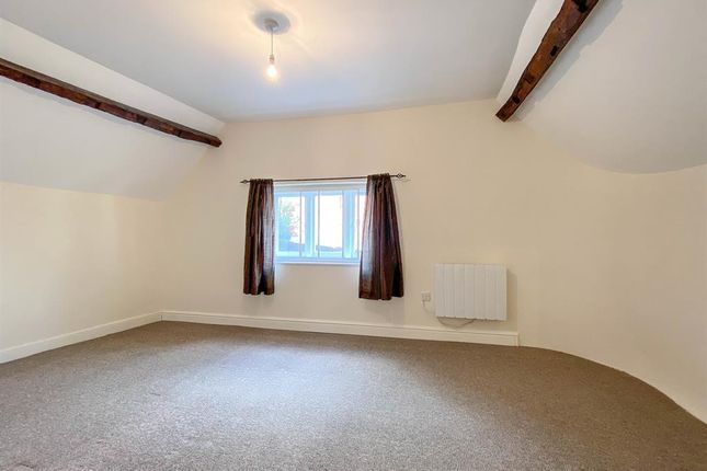 15E, Long Street, Dursley photo 5
