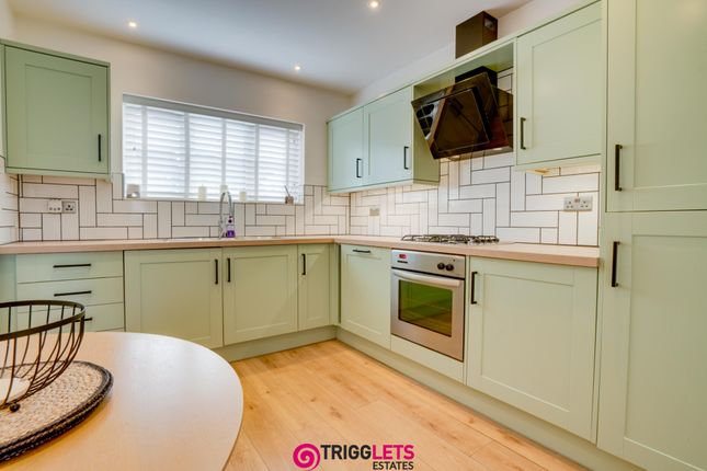 12, Oaken Royd Croft, Barnsley photo 4