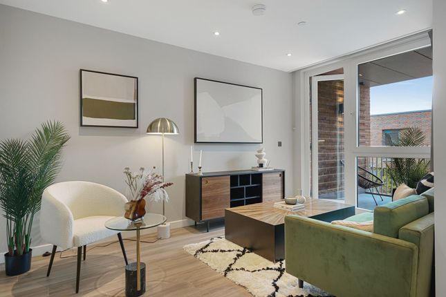 Thumbnail Flat for sale in Park North, Seven Sisters, London