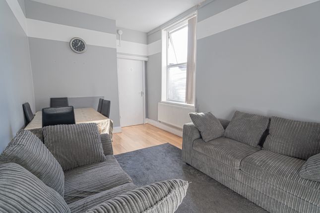 38, Hatfield Road, Birmingham photo 2