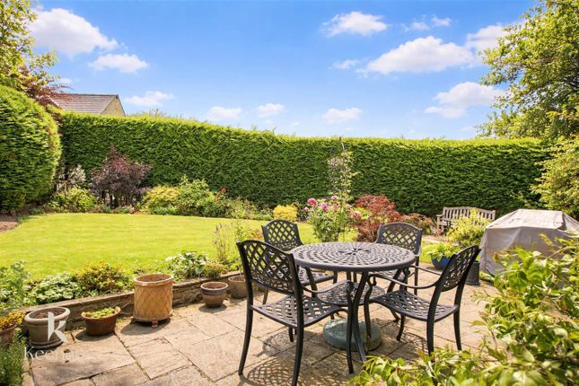 2, Sycamore Rise, Foulridge photo 4