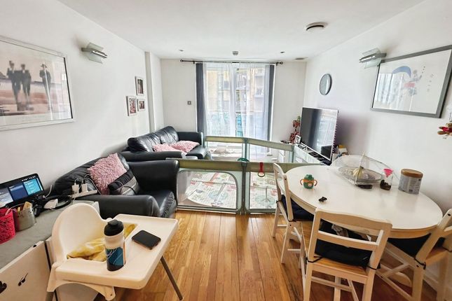 Flat 424, Platinum House Lyon Road, Harrow photo 2