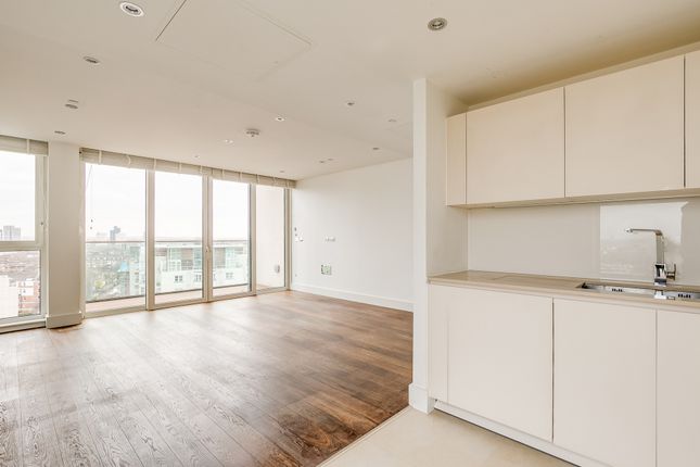 Flat for sale in 3 Stamford Square, Upper Richmond Road, Putney