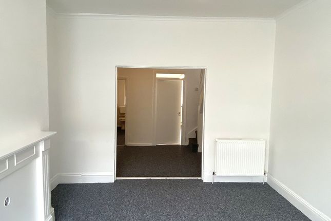 44, Devon Street, Hull photo 3