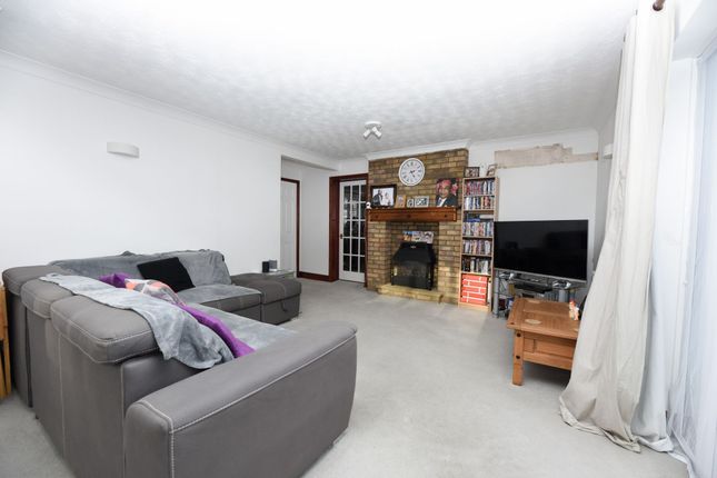 7 Castle Hill Court, Huntingdon photo 3