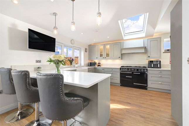 17, Staveley Gardens, London photo 3
