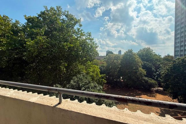 Flat 84, President House, London photo 5