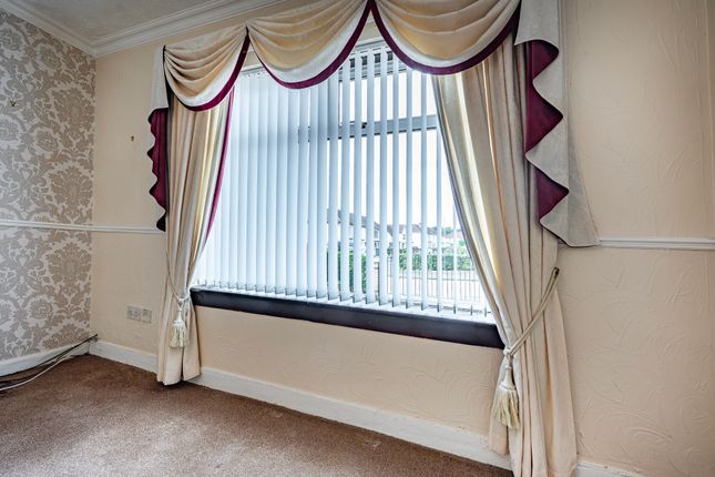 196 Menzies Road, Glasgow photo 4