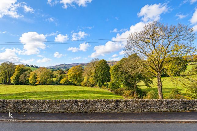 Gisburn Road, Blacko photo 4