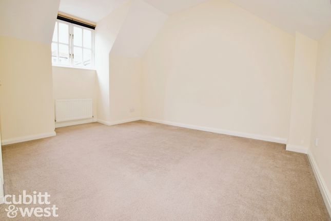 1, Anchor Court, Horsham photo 3