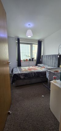 136, Victoria Road, London photo 4